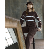ICONIQUE - SoftBlend Open Collar Luxury Sweatshirt – Chocolate Brown